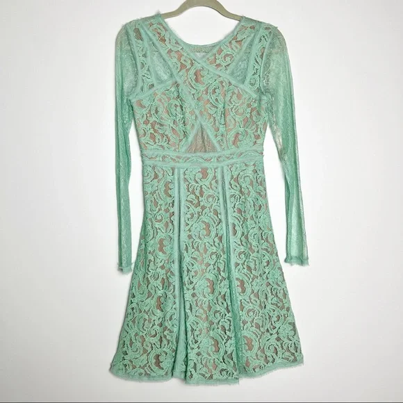 knee length dresses for ladies Mint Green Long Sleeves A-Line Plus Size Prom Dress with High Split main image 1